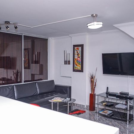 Apartment Carrera 301 Меделин Екстериор снимка