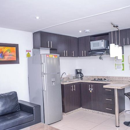 Apartment Carrera 301 Меделин Екстериор снимка