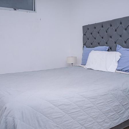 Apartment Carrera 301 Меделин Екстериор снимка