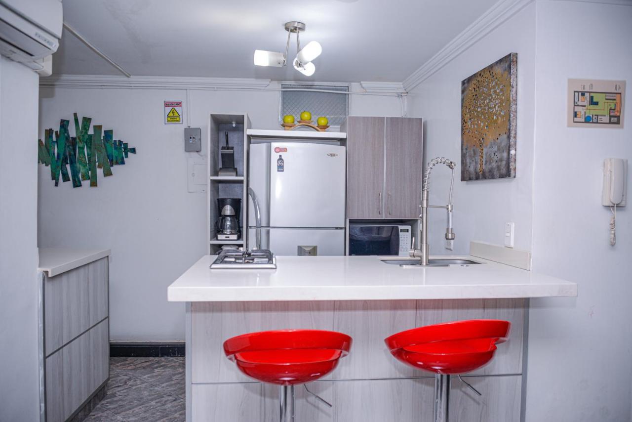 Apartment Carrera 301 Меделин Екстериор снимка