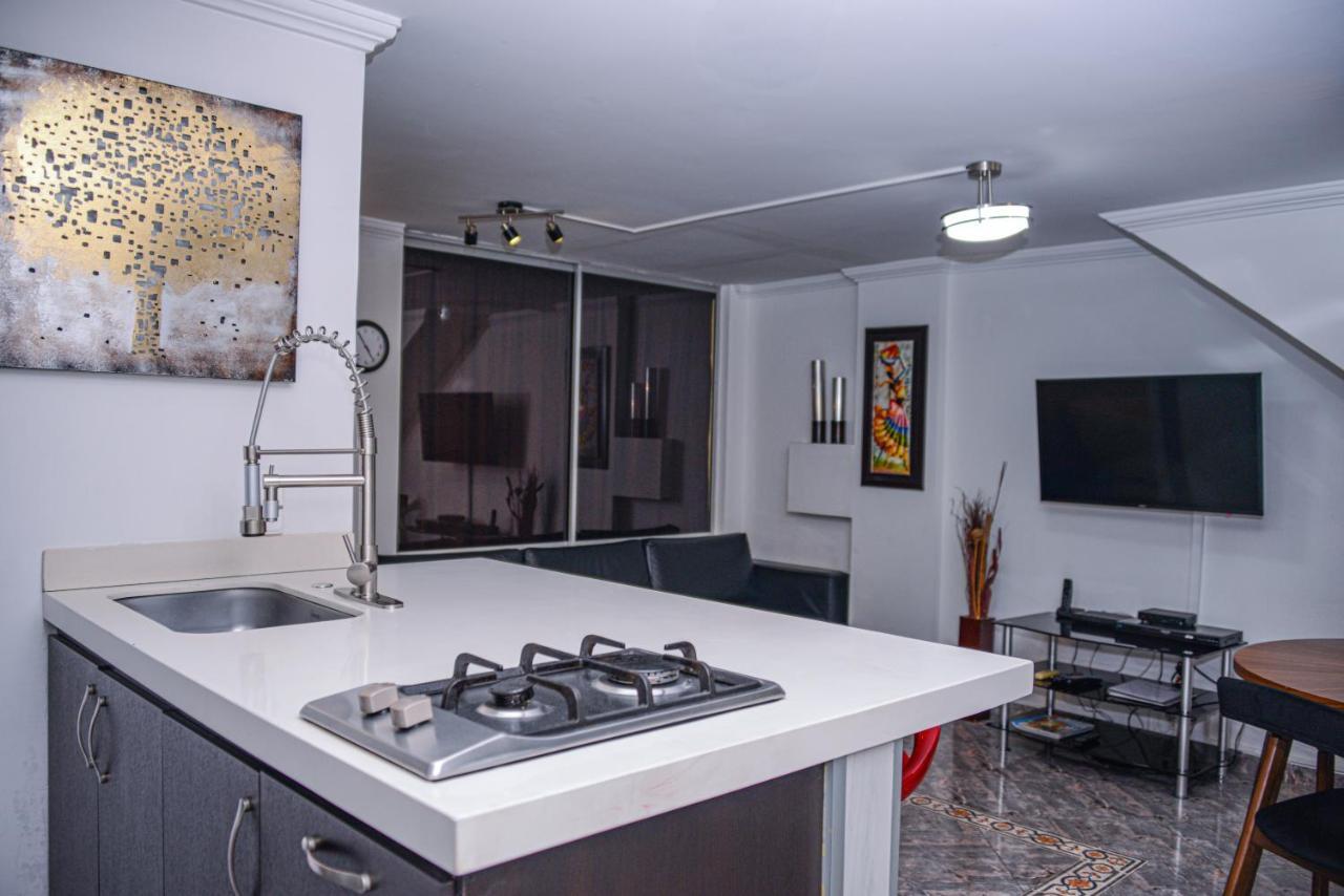 Apartment Carrera 301 Меделин Екстериор снимка