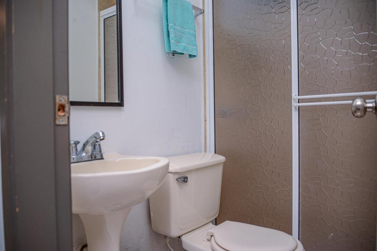 Apartment Carrera 301 Меделин Екстериор снимка