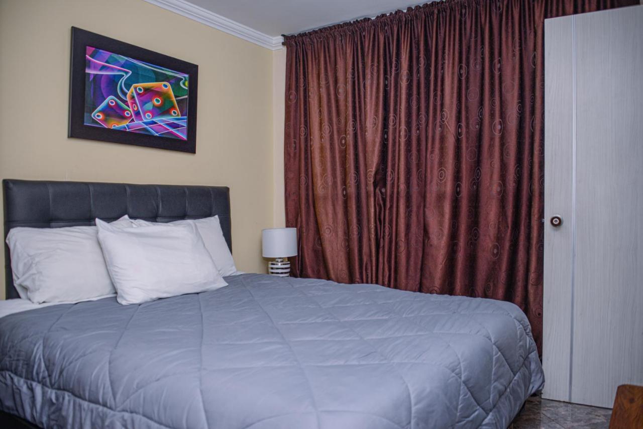 Apartment Carrera 301 Меделин Екстериор снимка