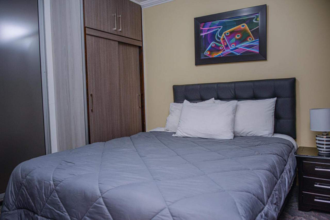 Apartment Carrera 301 Меделин Екстериор снимка