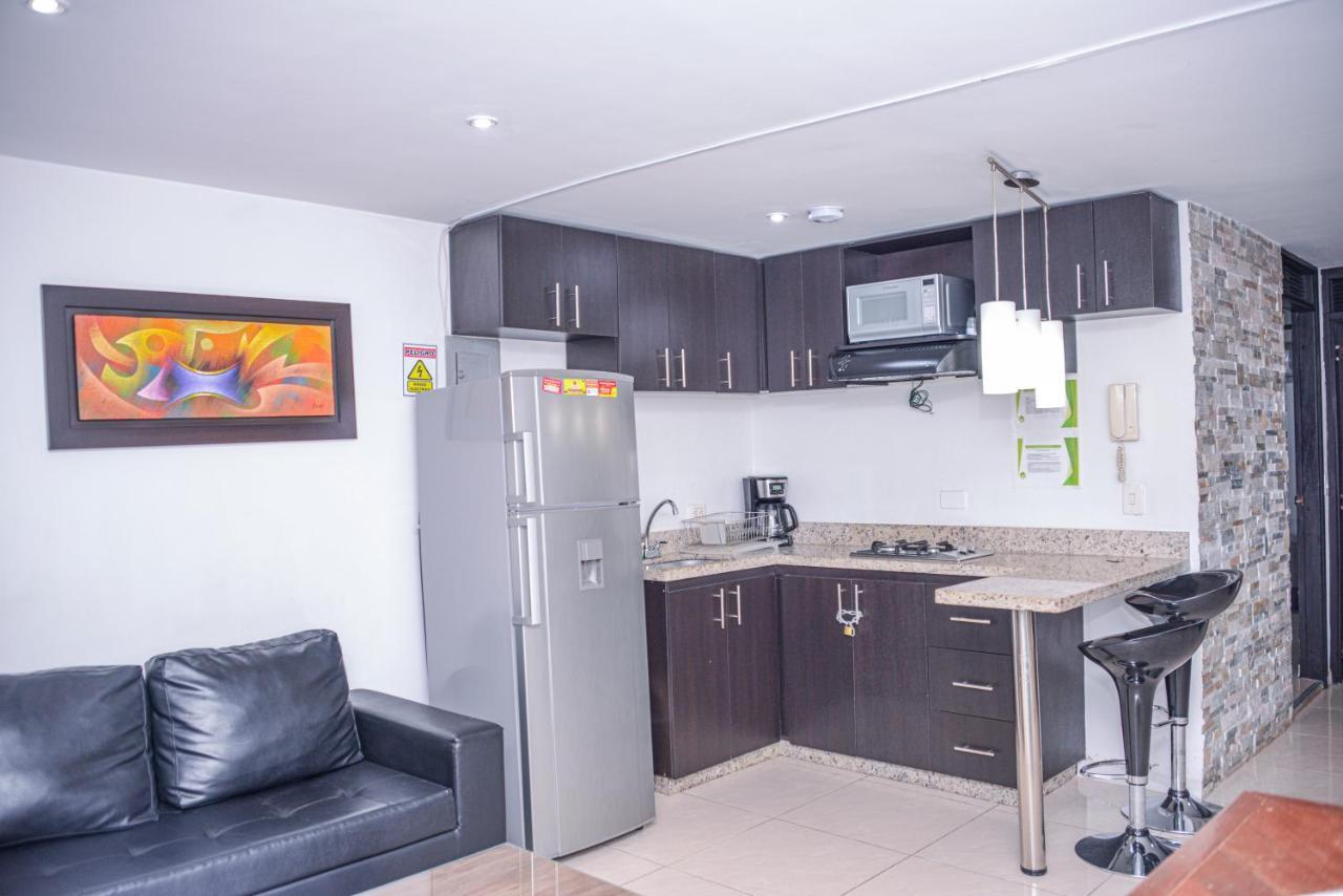 Apartment Carrera 301 Меделин Екстериор снимка