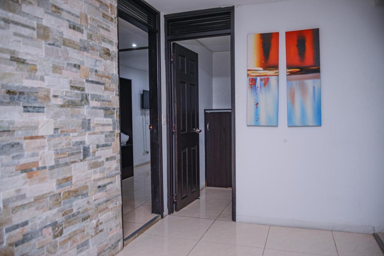 Apartment Carrera 301 Меделин Екстериор снимка