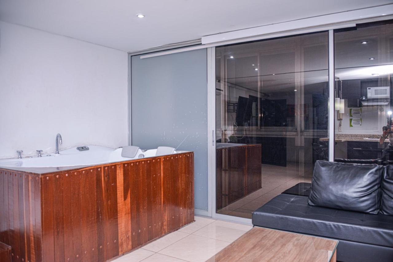 Apartment Carrera 301 Меделин Екстериор снимка