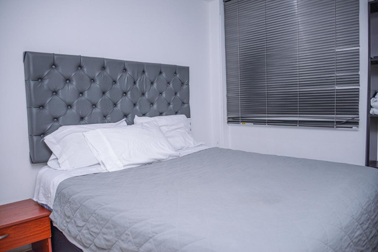 Apartment Carrera 301 Меделин Екстериор снимка